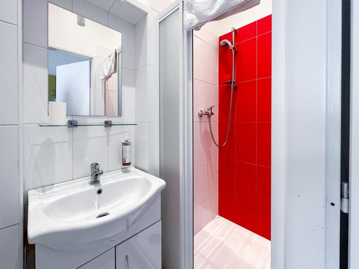 Elso Apartments Прага Екстериор снимка